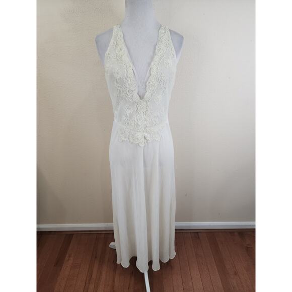 Flora Nikrooz Romantic Ethereal Long Ivory Lace Nightgown Small Anthropologie - Picture 2 of 12